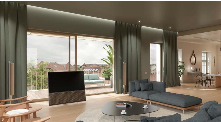 Apartament cu 5 camere decomandat, mobilat în Capitale