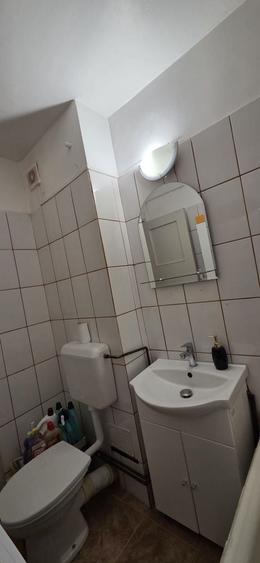 Garsonieră decomandată în Drumul Carului