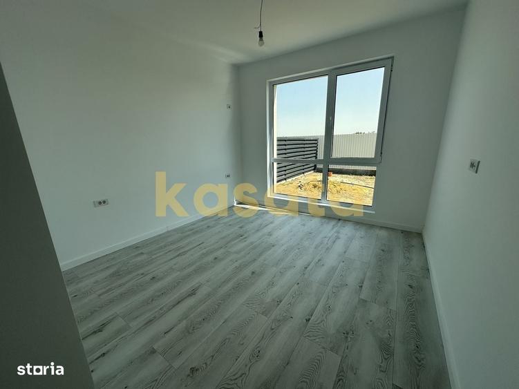 Casă cu 4 camere în Domnești