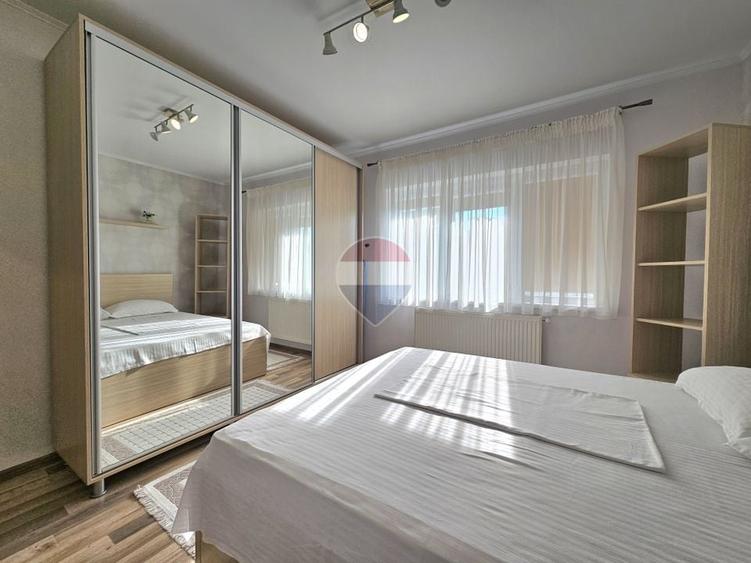 Apartament cu 2 camere semidecomandat, mobilat în Dacia