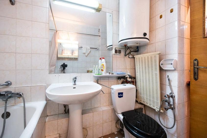 Apartament cu 2 camere decomandat în Baba Novac