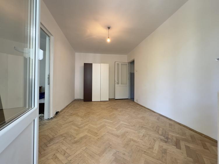 APARTAMENT 3 CAMERE ALEXANDRU CEL BUN ETAJ INTERMEDIAR - 2