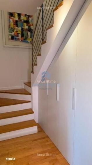 Apartament cu 3 camere în Tei