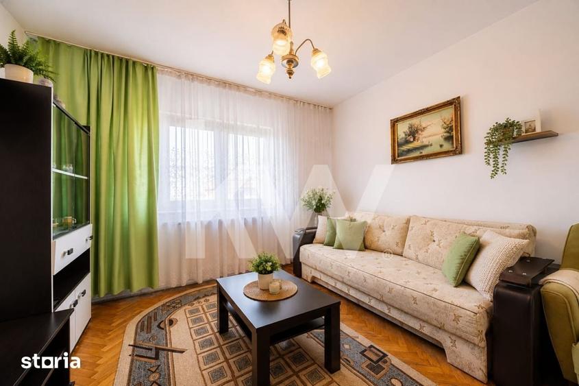 Apartament cu 3 camere decomandat în Florilor