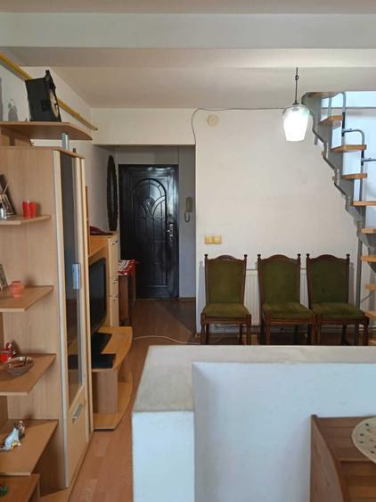 Apartament cu 2 camere decomandat în Nicolina