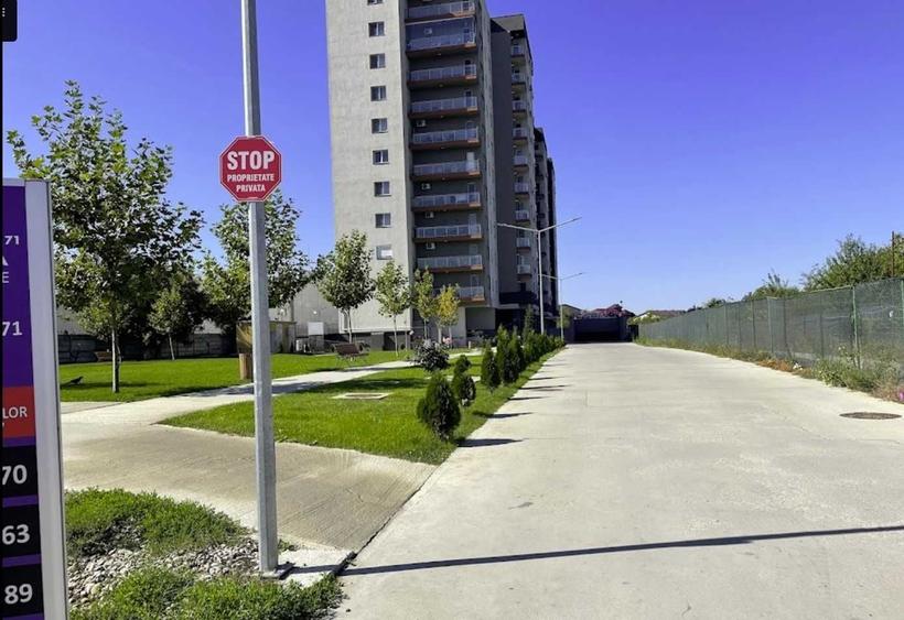 Apartament cu 2 camere decomandat în Păcii