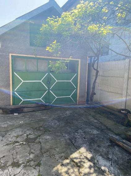 Casă cu 5 camere cu Teren 1050 Mp în Central