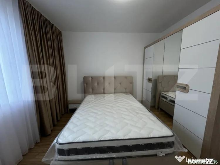 Apartament cu 3 camere semidecomandat în Florești