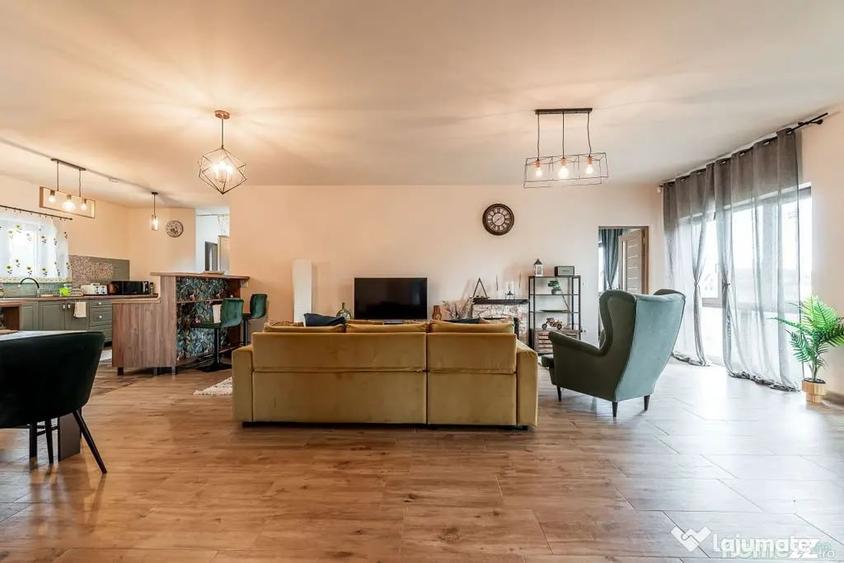 Casă cu 4 camere cu Teren 500 Mp în Vladimirescu