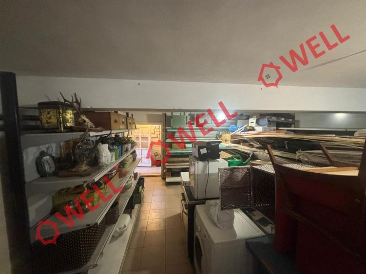 Birou, de 445 mp, în Central