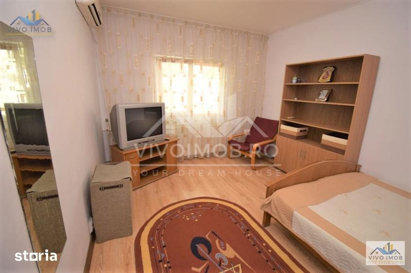 Garsonieră decomandată în Tei