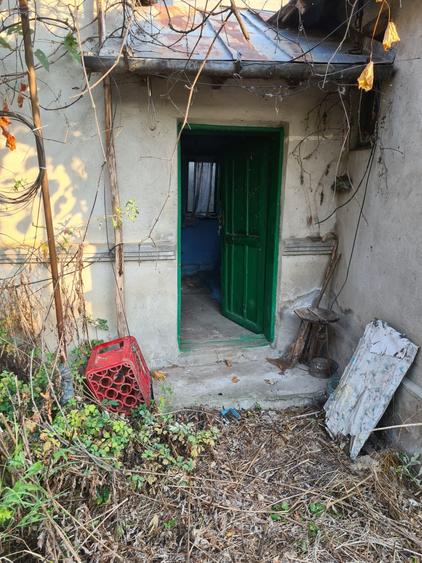 Casă cu 4 camere cu Teren 1800 Mp în Vânătorii Mici