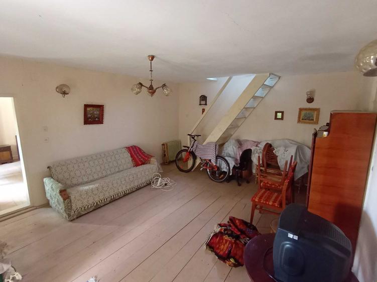 Casa si teren Slobozia Conachi (la 25km de Galati), 4 camere, 100mp utili, 740mp teren, zona linistita, neinundabil, intre case - 2