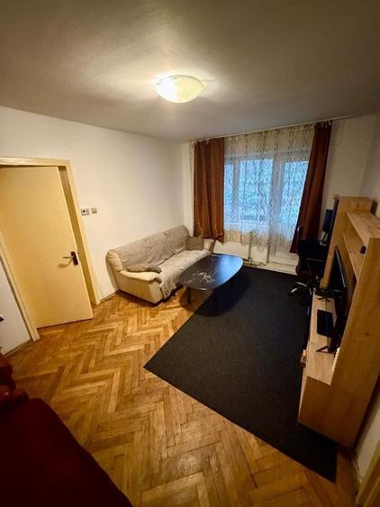 Apartament cu 2 camere semidecomandat, mobilat în Nicolina