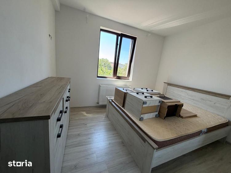 Apartament cu 3 camere decomandat în Titan