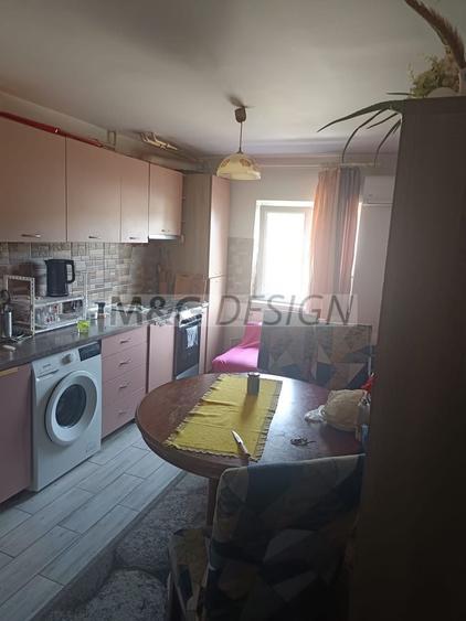 Apartament cu 2 camere decomandat în Lipovei