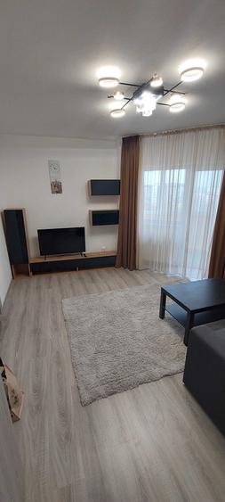 Apartament cu 2 camere decomandat, mobilat în Republicii