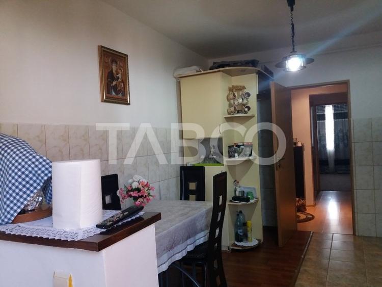 Apartament cu 3 camere decomandat, mobilat în Cisnădie