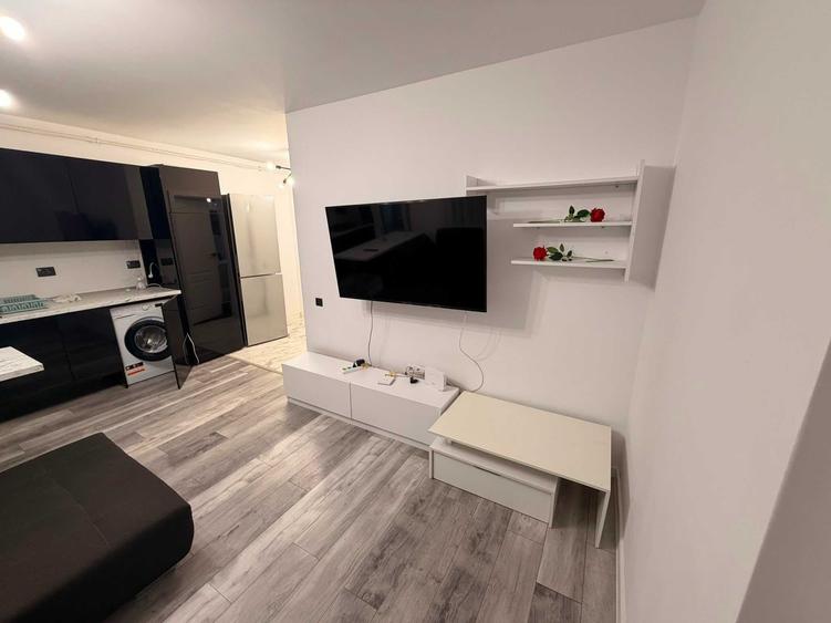 Apartament cu 2 camere semidecomandat în Florești