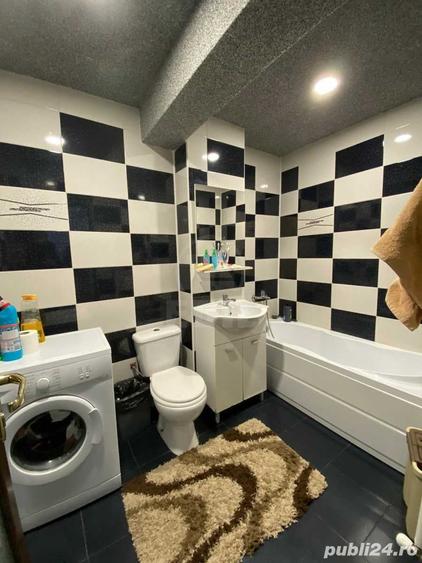 Apartament cu 3 camere semidecomandat în Florești