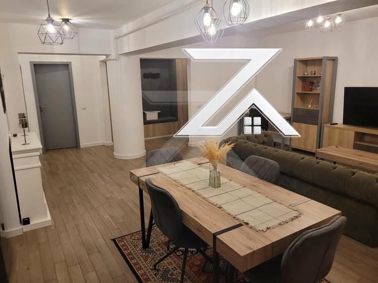 Apartament cu 3 camere decomandat, mobilat în Calea Severinului