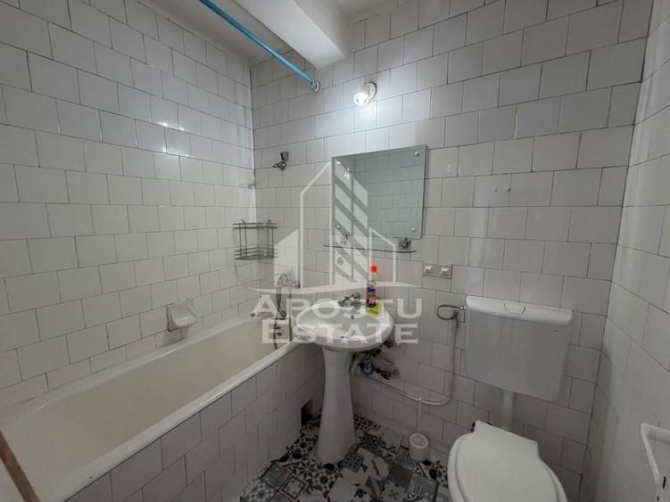 Apartament cu 3 camere semidecomandat, mobilat în Iosefin