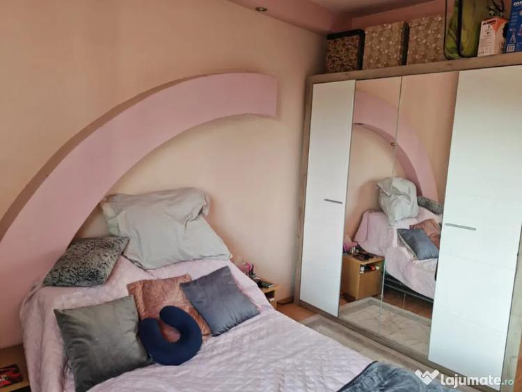 Apartament cu 2 camere semidecomandat în Dacia