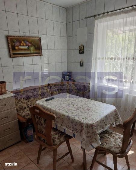 Apartament cu 3 camere decomandat, mobilat în Nerva Traian