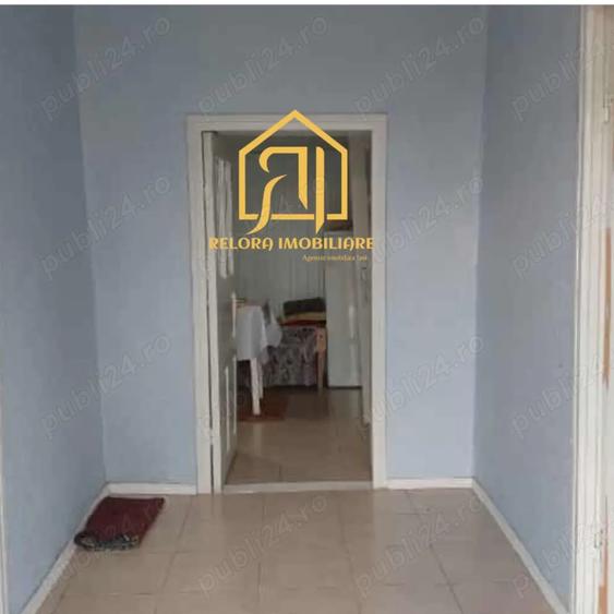 Casă cu 2 camere cu Teren 1100 Mp în Gorban