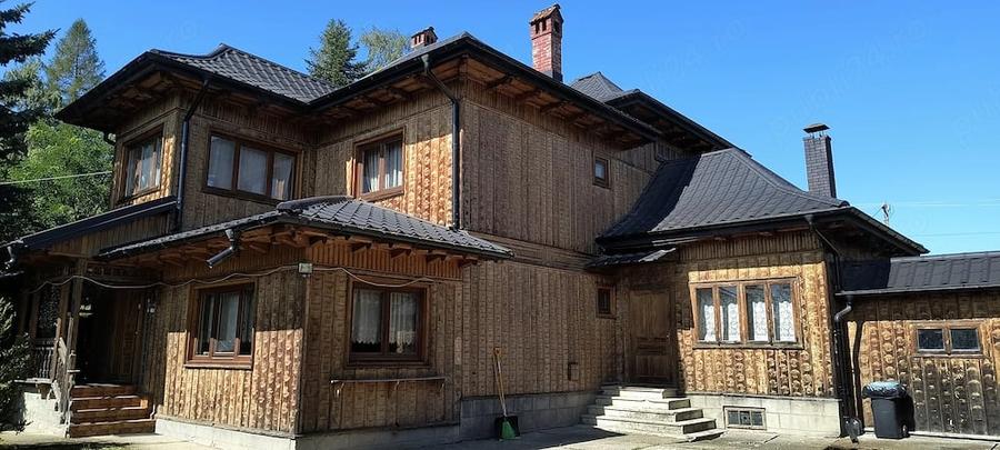 Casă cu Teren 1756 Mp în Central