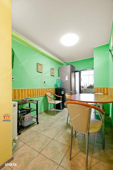 Apartament cu 3 camere decomandat, mobilat în Port