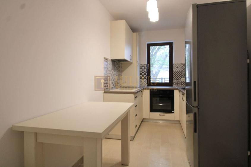 Apartament cu 2 camere semidecomandat, mobilat în Mehala