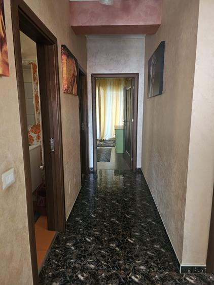 Apartament cu 3 camere, mobilat în Tomis Nord