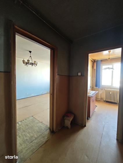 Apartament cu 2 camere decomandat în Titan