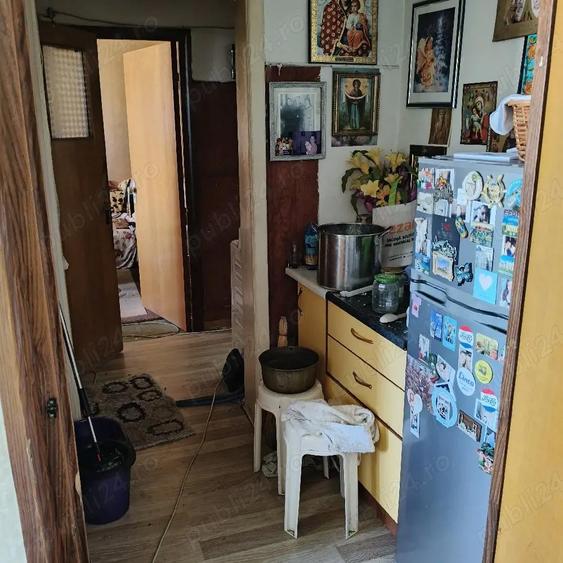 Apartament cu 4 camere semidecomandat în Theodor Pallady