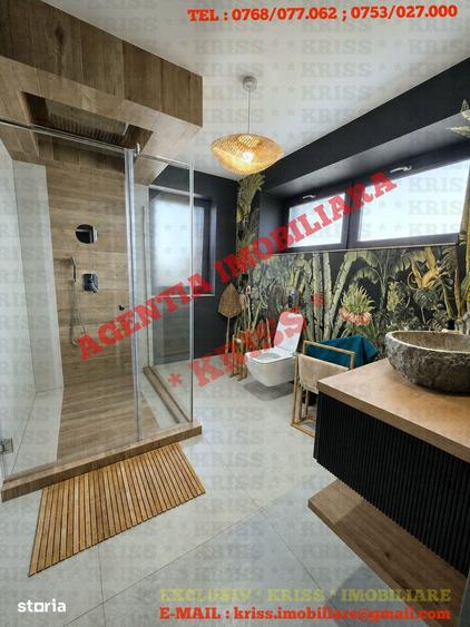 Casă cu 5 camere cu Teren 500 Mp în Central