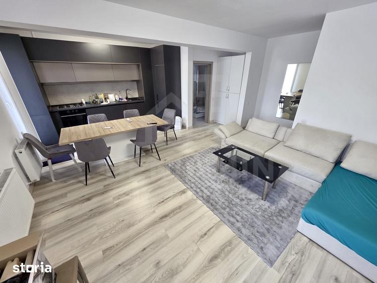Apartament cu 3 camere semidecomandat în Central