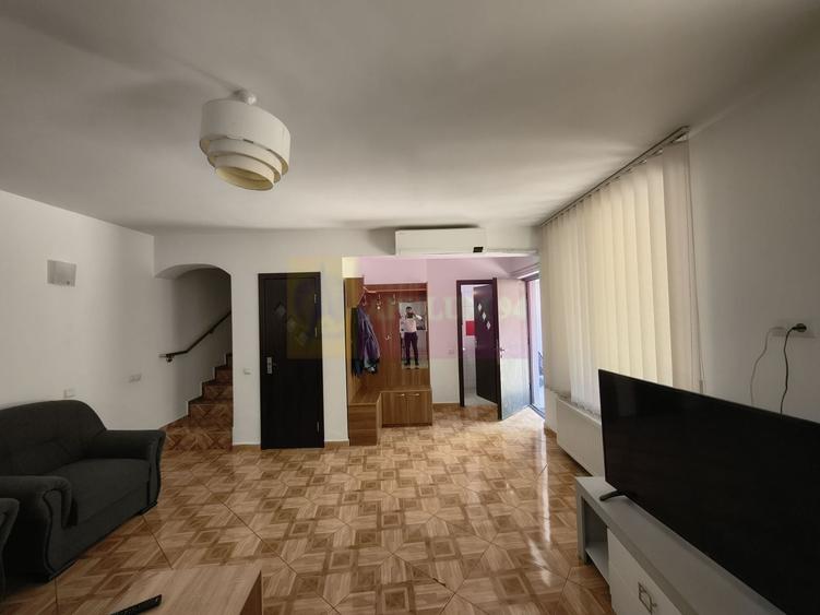 Casă individuală cu 4 camere cu Canalizare în Antiaeriană