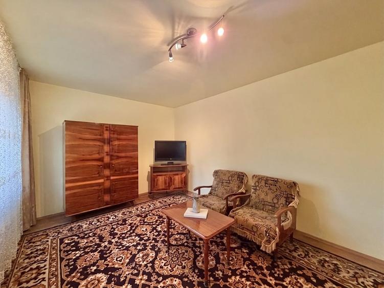 Apartament cu 2 camere decomandat, mobilat în Aradului