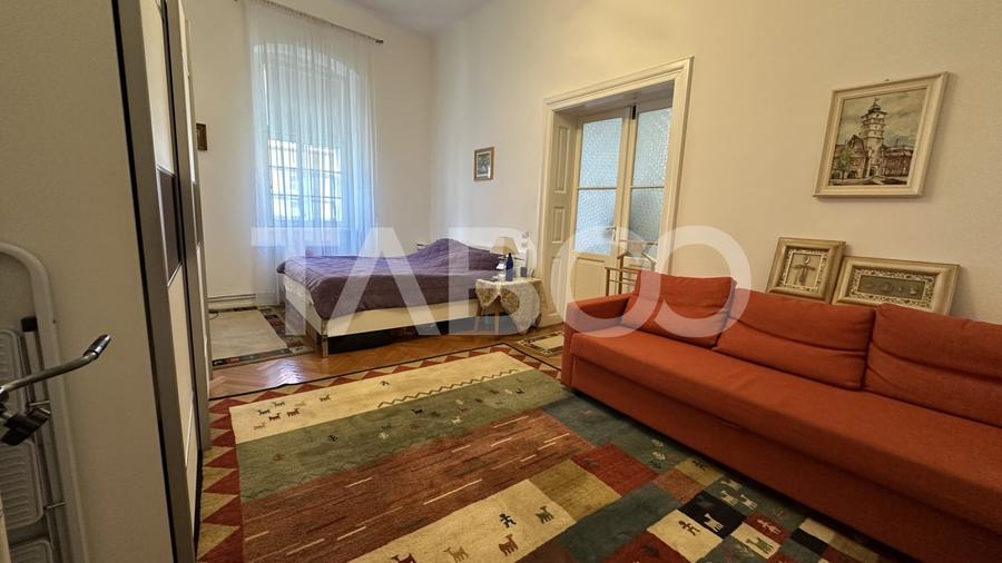 Apartament cu 2 camere semidecomandat, mobilat în Ultracentral