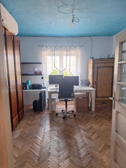 Casă cu 4 camere în Câmp
