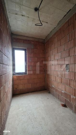 Casă cu 4 camere cu Teren 1330 Mp în Urseni