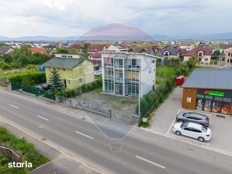 Spațiu comercial, de 210 mp, în Sânpetru