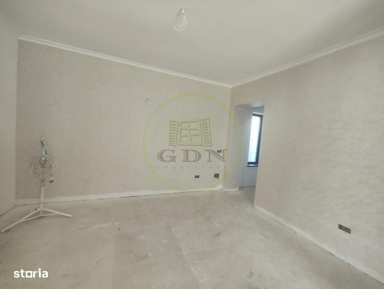 Casă cu 4 camere în Podari