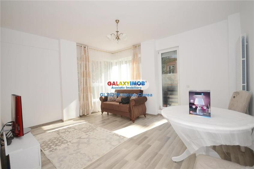Apartament cu 2 camere decomandat, mobilat în Pajura