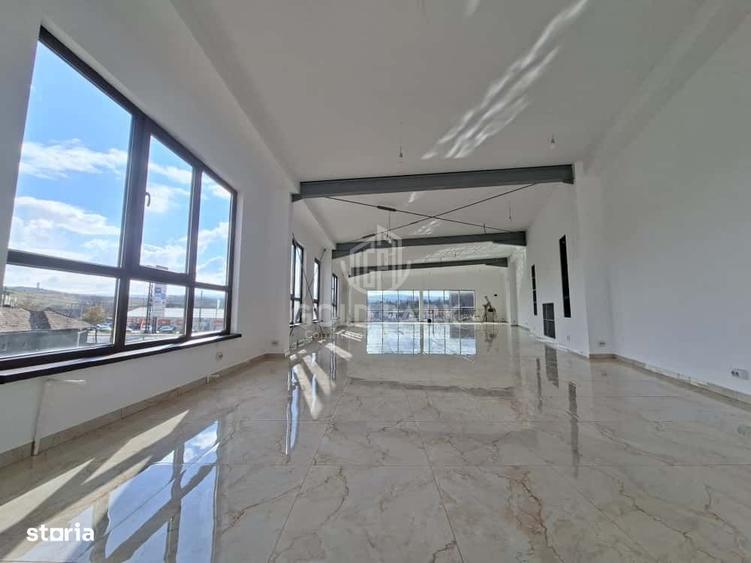 Spațiu comercial, de 308 mp, în Central