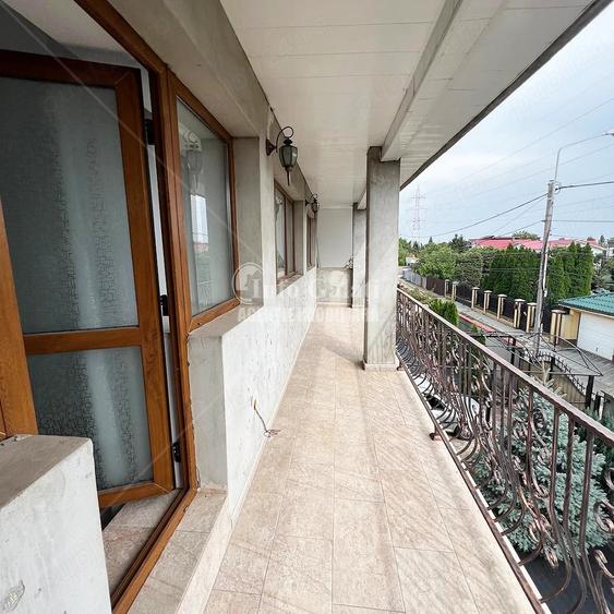 Casă cu Canalizare în Central