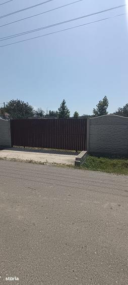 Teren de 2449 mp, în Breasta