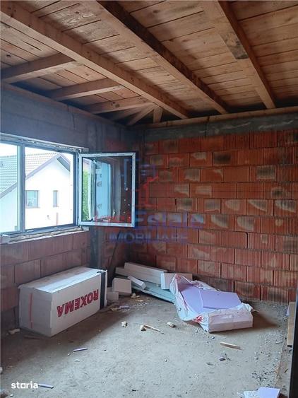 Casă cu 4 camere în Horpaz
