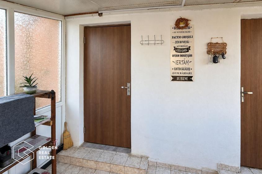 Casă individuală cu 5 camere cu Canalizare în Fiscut